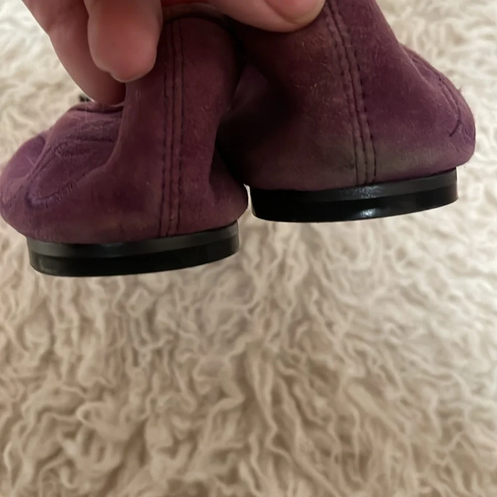 Cute flats. Worn a couple of times. Clean and ready to wear. - Picture 3 of 4